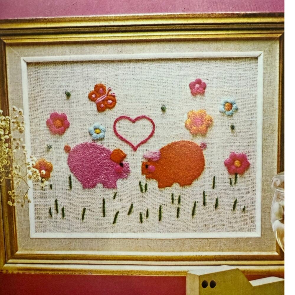 Vintage 70s Avon Piglets and Posies Crewel Wool Embroidery‎ Needlework Craft Kit